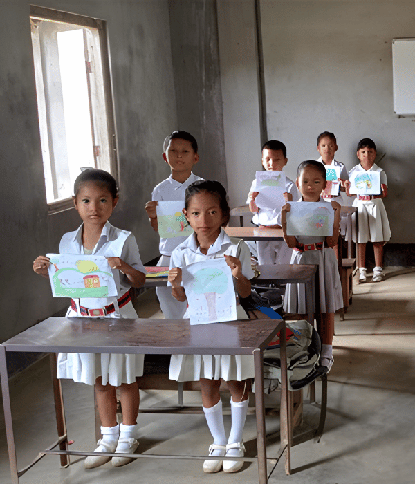600x700 student